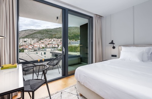 Montovjerna Hotel | City Residences