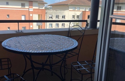 Trois Cocus - Borderouge - Croix-Daurade - Paleficat Apartment | City Rose T2 with all comforts, private parking, swimming pool