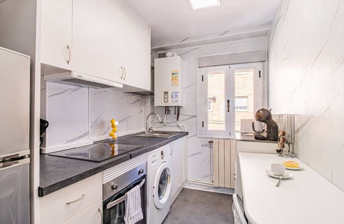 Delicias Apartment | City Stay with 3 Bedrooms