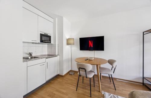 District 6 Apartment | City-studio on top floor - Crown 48