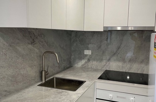 Marrickville Apartment | City Studio Private bathroom and private kitchen