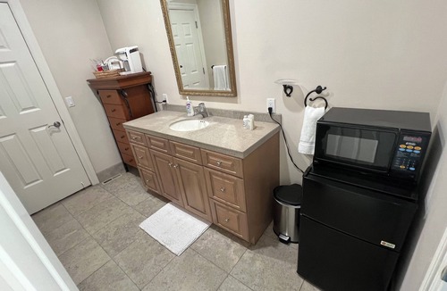 Selah House | City Suite at Chateau Valhalla