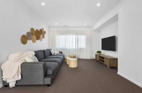 Armstrong Creek House | City & Surf Getaway