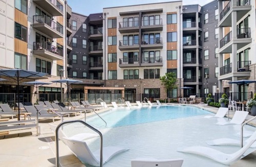 North Druid Hills Apartment | City Vibes