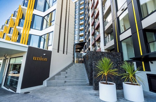 Newton House | City View 1-Bedroom Studio