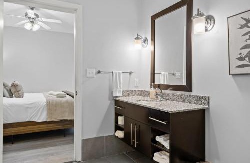 Rolling Mill Hill Apartment | City View 320