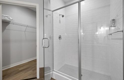 Rolling Mill Hill Apartment | City View 320