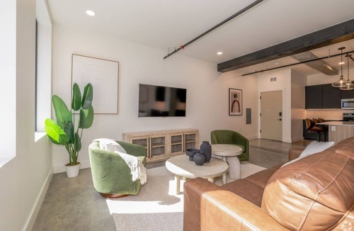 Downtown Tulsa Apartment | City View at The Beacon/Stylish 2 Bedroom Escape