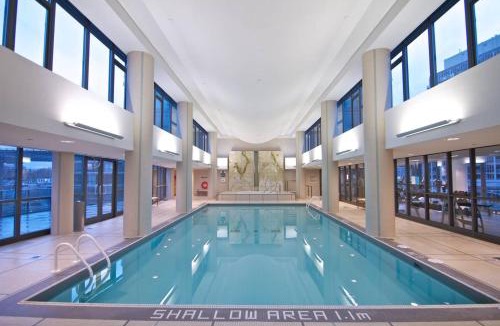 Fort York Apartment | City View Towers - Steps to CN Tower - Indoor Pool - Save on 4 weeks stay in February