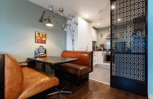 Finsbury Apartment | City Vistas, by Veeve