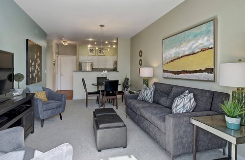 Belltown Condo | City ★ Water View Oasis with Pool & Gym near Cruise in Heart of Seattle