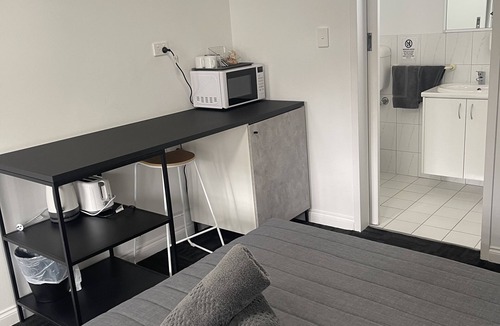 Mile End Hotel | City West Motel