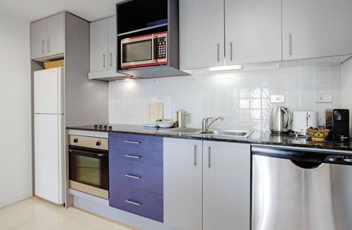 Auckland Central Business District Apartment | Cityscape Delight with Skyline View | Free Parking