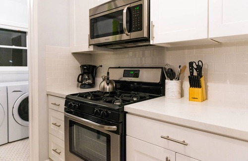 Burbank Apartment | Cityscape Lodging