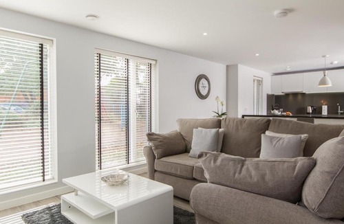 Mill Road Apartment | Citystay - Eagle Yard