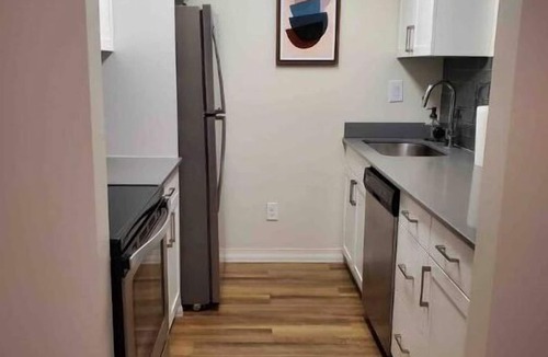 Downtown Apartment | CityView 1BR/Pool/Gym/Parking