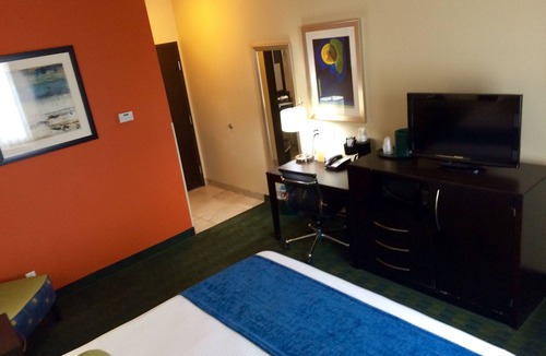 Near East Side Hotel | Cityview Inn & Suites Downtown RiverCenter Area
