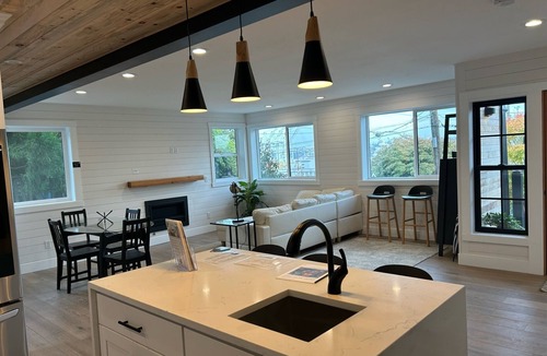 North Admiral House | CityView Landing by Urban Upscale