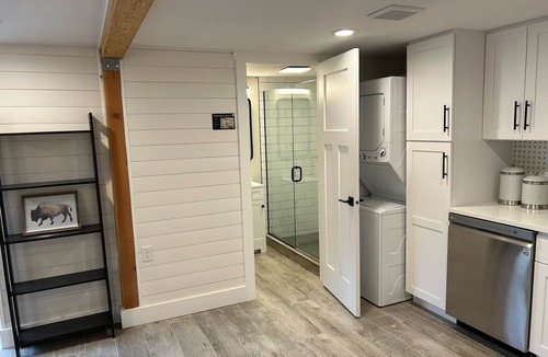 North Admiral House | CityView Landing by Urban Upscale