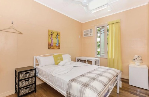 Townsville Hostel | Civic Guest House - Hostel