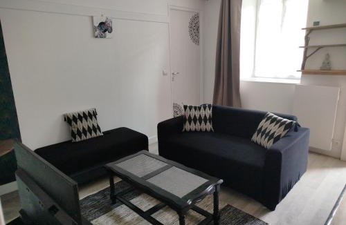 Irancy Apartment | Cizen