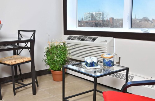 Sainte-Marie Apartment | Cjour Studio Montréal