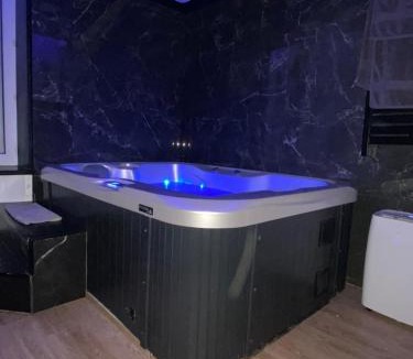 Cernay Apartment | CK Suite & Spa Reims