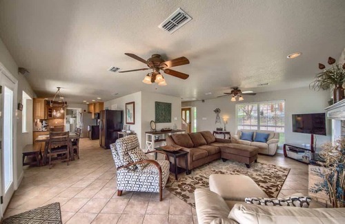 Canyon Lake House | CL 1105H Endless Tranquility