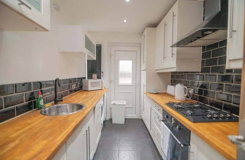 Clydebank House | Clydebank 2 Bedroom Apartment