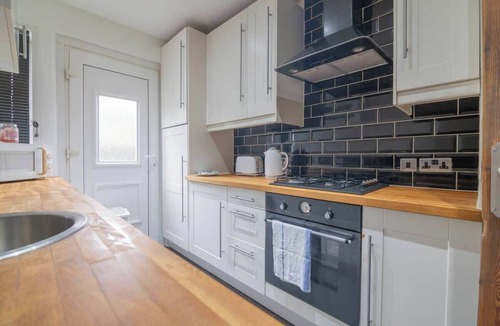 Clydebank House | Clydebank 2 Bedroom Apartment