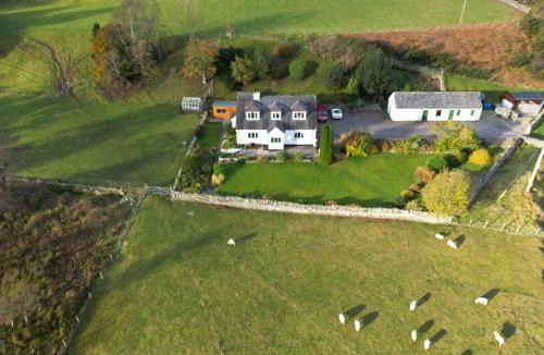 Garve Bed & Breakfast | Clachan Farmhouse B & B