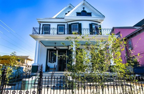 Seventh Ward House | Claiborne Historic Mansion Historic Getaways