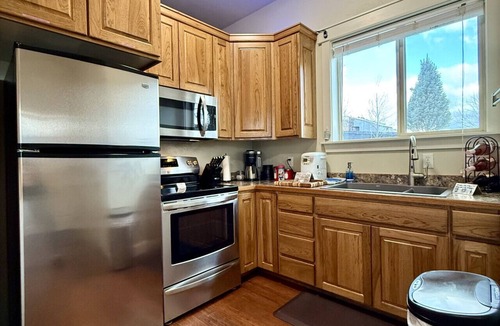 Baker City Apartment | Claim Jumpers Cottage