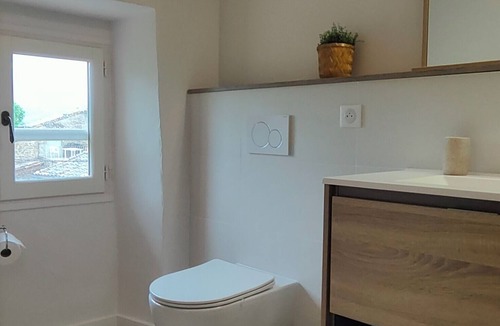 Pompignan Bed & Breakfast | Clair Chambre Double Avec Salle de Bains Privative