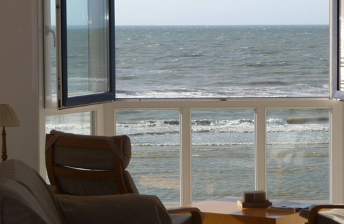 Bray-Dunes Apartment | Clair de Dunes, sur la Digue Sans Voitures, les Pieds Dans L'eau