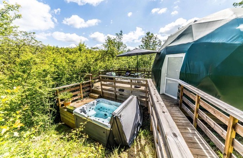 La Dornac Ski Chalet | "Clair de Lune" – Luxury Dome 40 m² – Jacuzzi