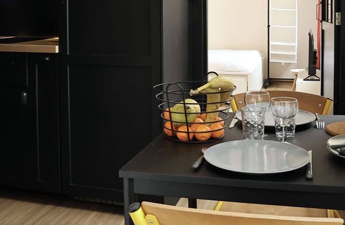 Saint-Martin-du-Littoral Apartment | Clair Val (near beach)