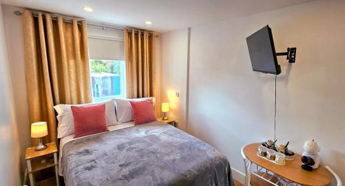 Lambeth House | Claire Double Room