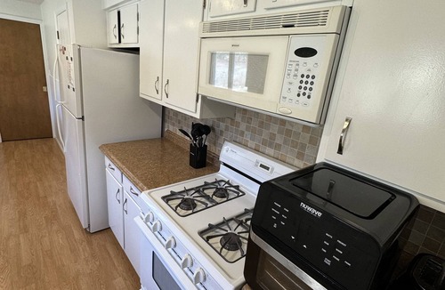 Bellaire House | Clam Lake Access - sleeps 10. Close to Torch Lake. Between Bellaire and Alden