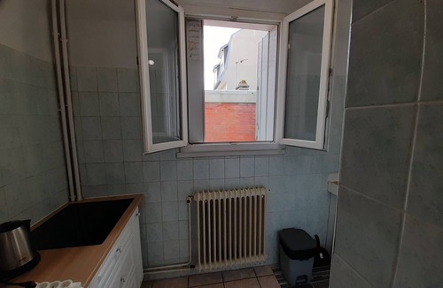 Clamart Apartment | Clamart apartment 200 m from the T6 streetcar station PAVE BLANC with separate kitchen