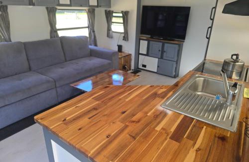 Whanganui Other | Clamping Caravan