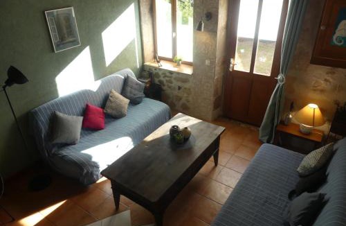 Louroux-Bourbonnais Apartment | Clan Boucheron