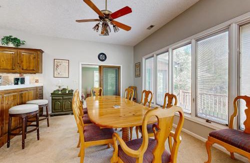 Bumpass House | Clandestine Retreat