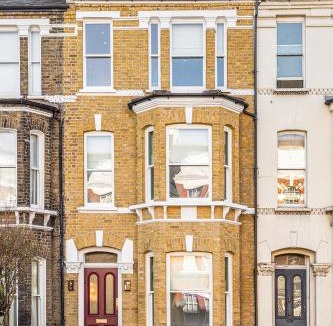 Clapham House | Clapham Guest House