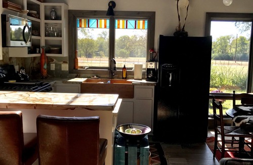 Nacogdoches House | CLARA'S CABIN. a place to unwind, reflect, draw, write, or enjoy your people.