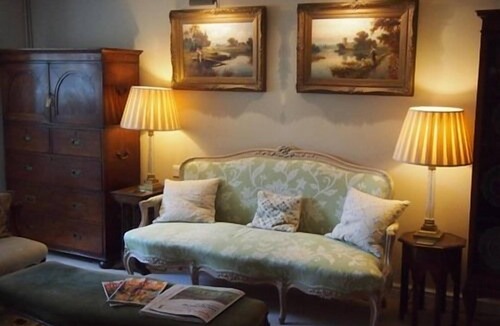 Sherborne Bed & Breakfast | Clare Cottage