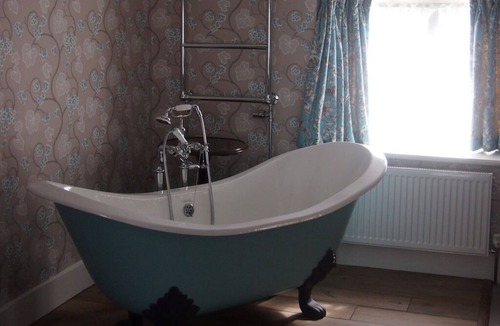 Sherborne Bed & Breakfast | Clare Cottage