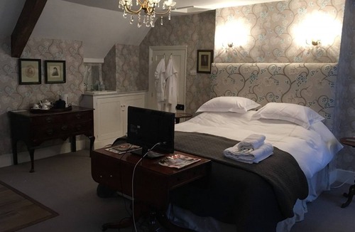 Sherborne Bed & Breakfast | Clare Cottage