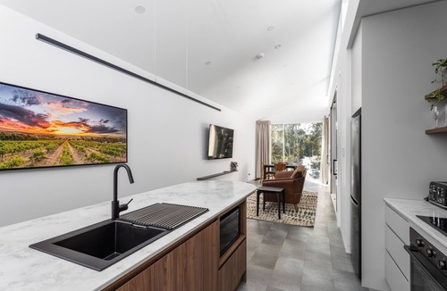 Clare Apartment | Clare Hillside Apartments