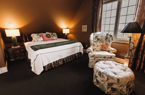 Stratton Bed & Breakfast | Claremont Inn & Winery